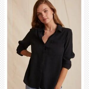 BELLA DAHL FLOWY GAUZY RESORT-WEAR STYLISH BLACK RAYON BLOUSE BUTTON-UP EUC